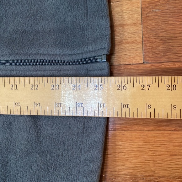 Columbia Size Large Men’s Lightweight Polar fleece Full zipper Pockets z… - Picture 10 of 13